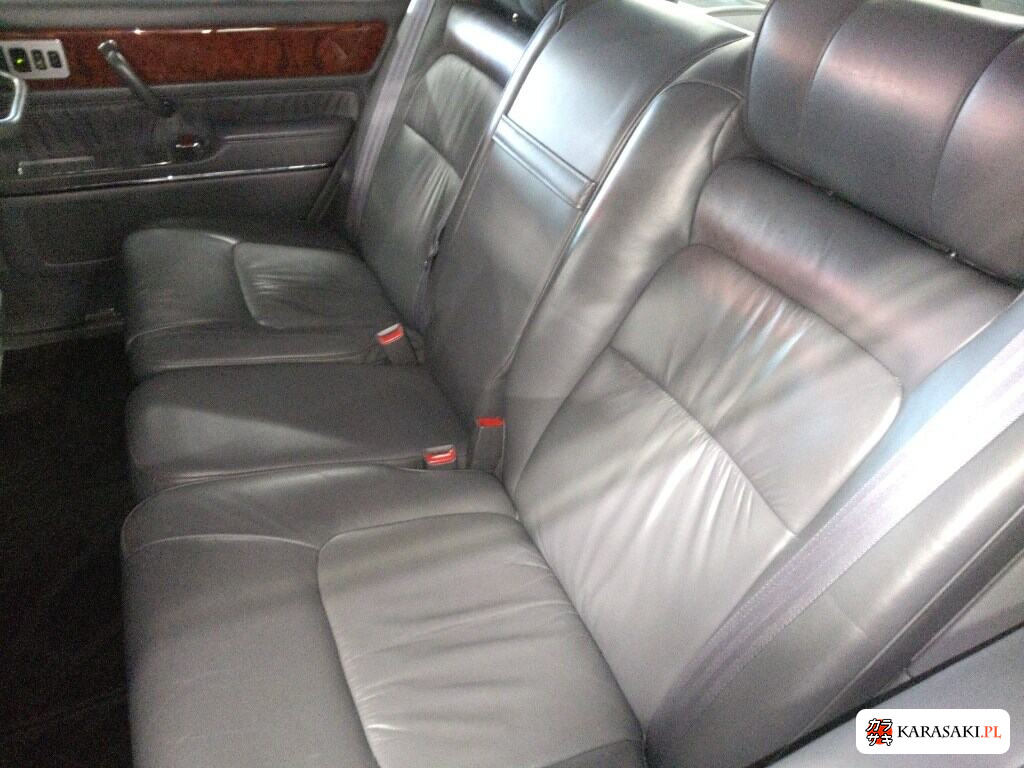 Toyota Century 2004 z aukcji japońskiej