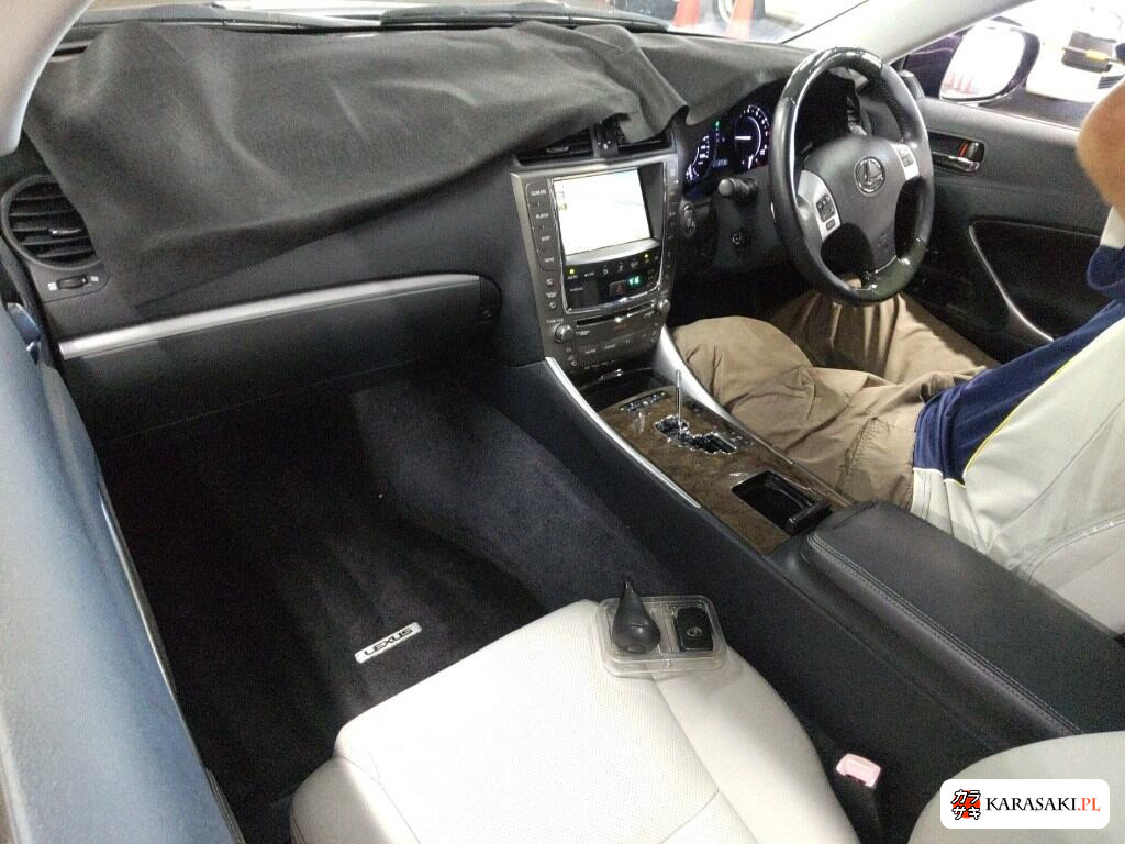 Lexus Is 2011 z aukcji japońskiej