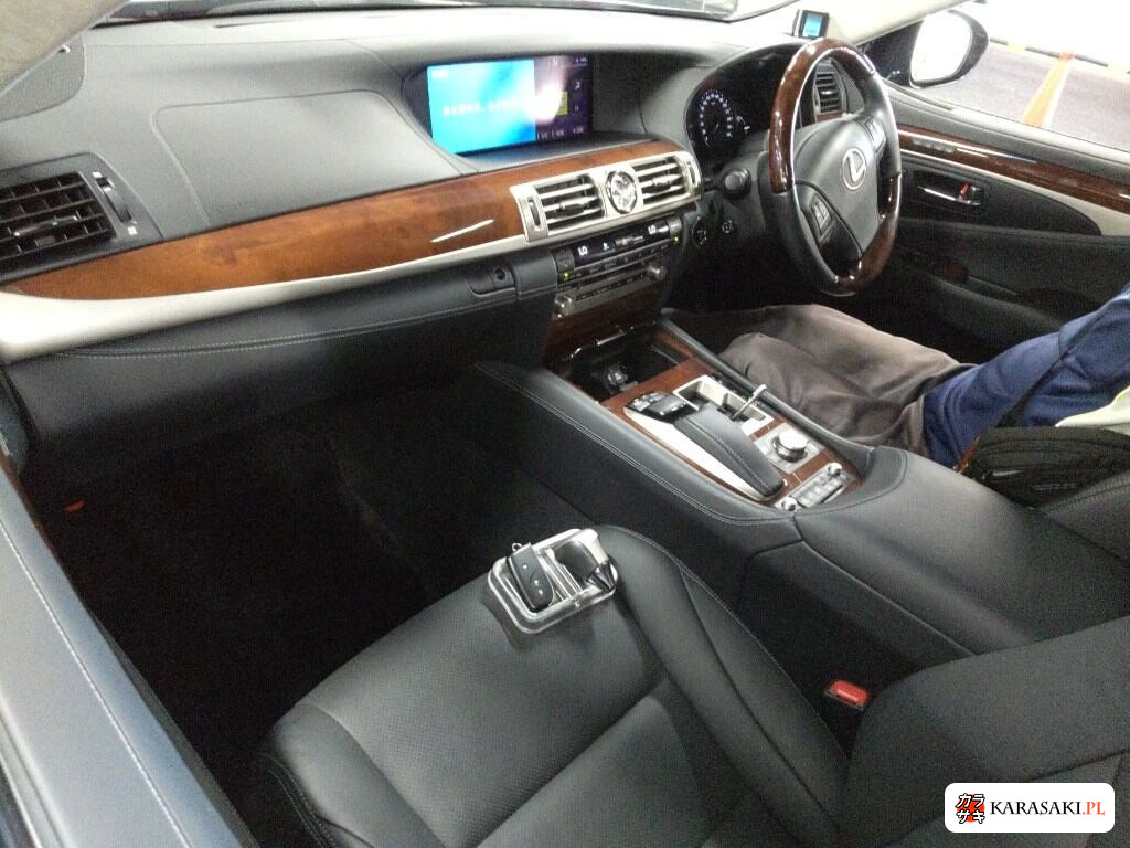 Lexus LS 2014 z aukcji japońskiej