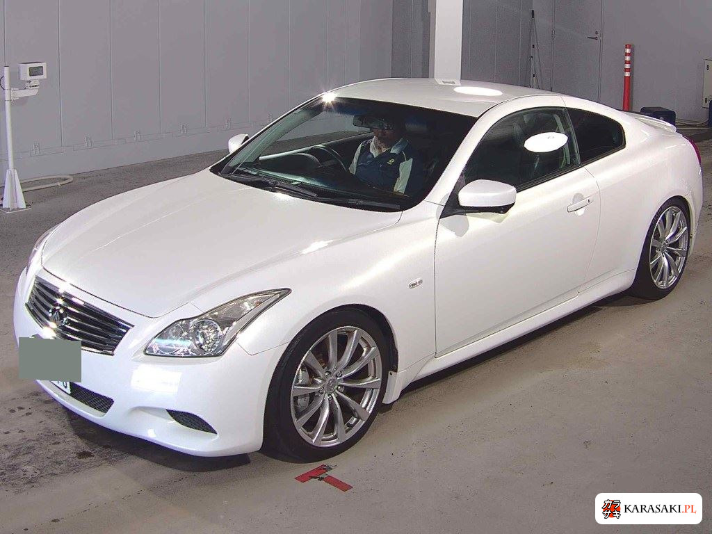 Nissan Skyline 2010 з японського аукціону