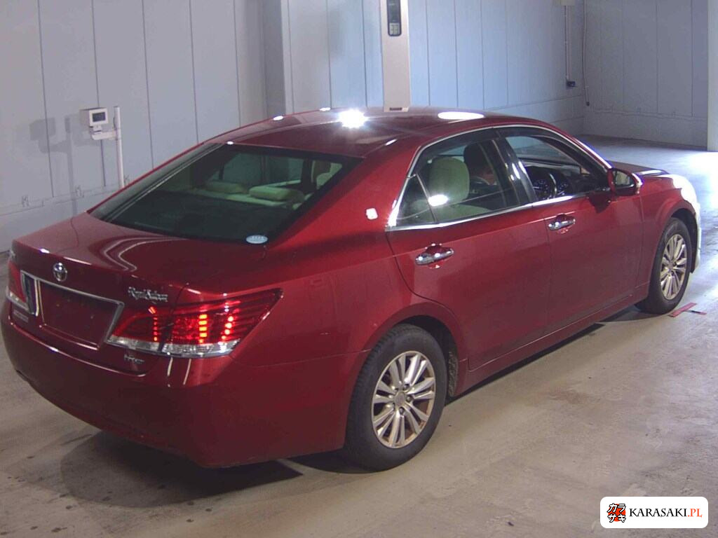 Toyota Crown 2014 z aukcji japońskiej