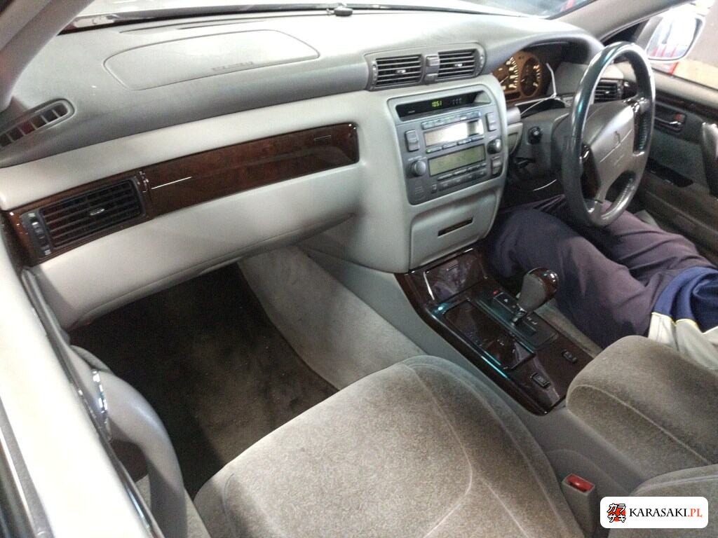Toyota Crown Estate z aukcji japońskiej