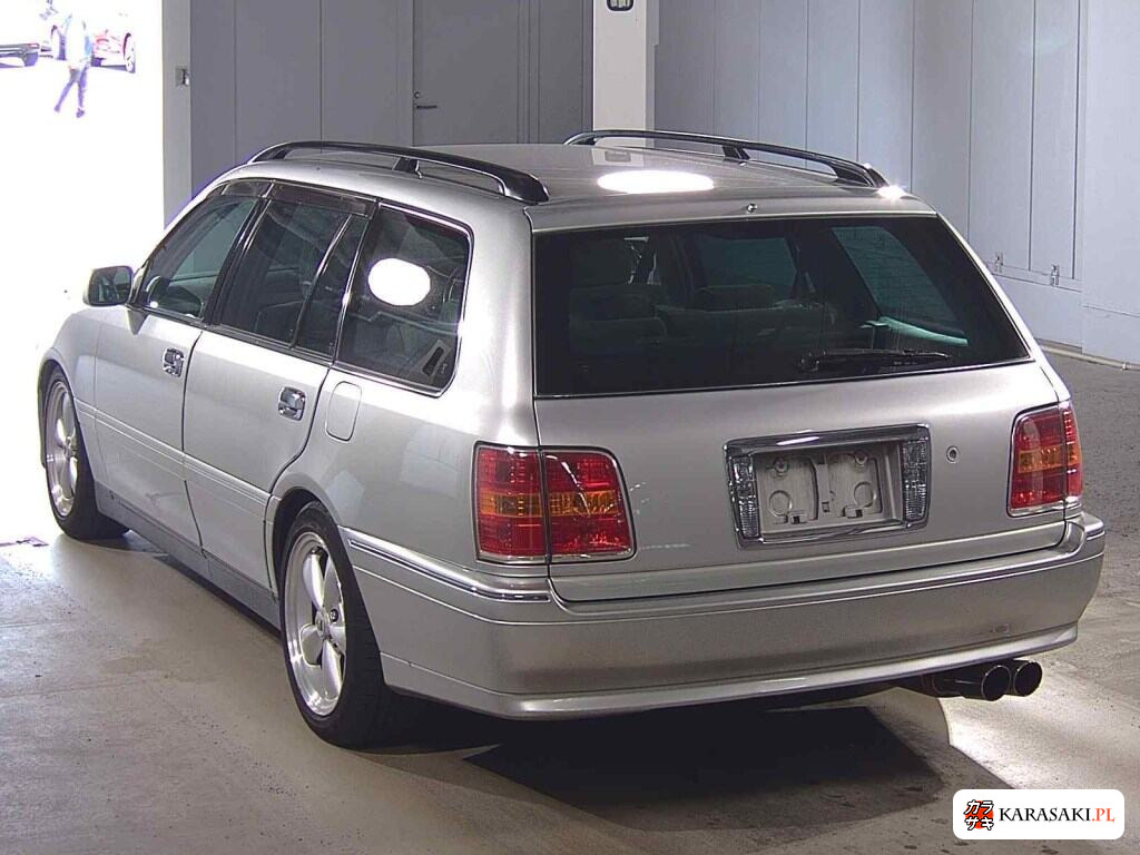 Toyota Crown Estate z aukcji japońskiej