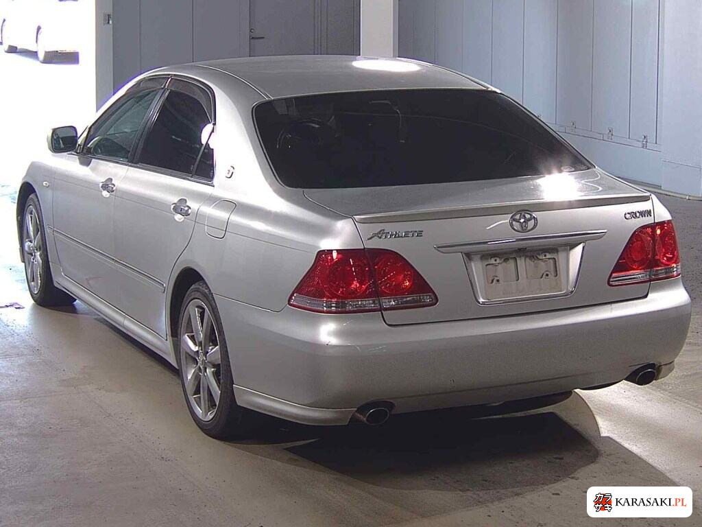 Toyota Crown 2005 z aukcji japońskiej