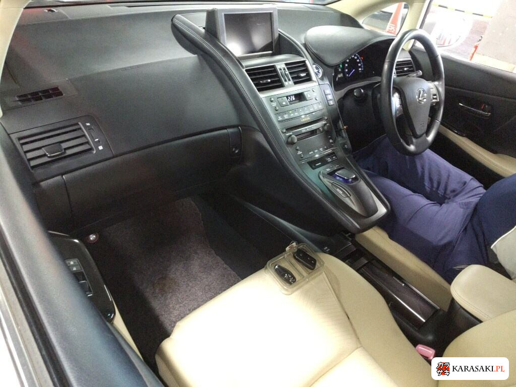 Lexus HS 2012 z aukcji japońskiej