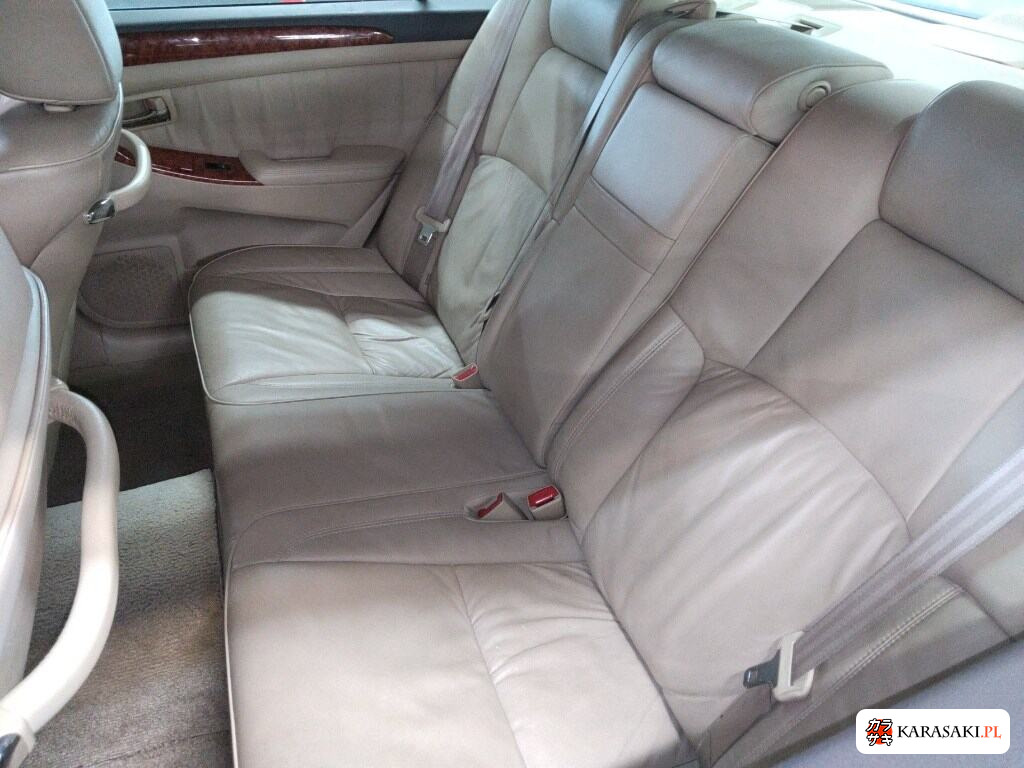 Toyota Crown 2006 z aukcji japońskiej