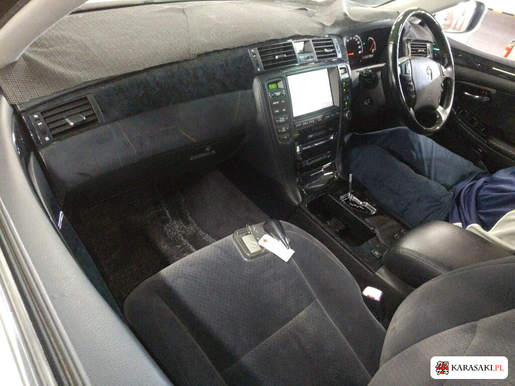Toyota Crown 2006 z aukcji japońskiej