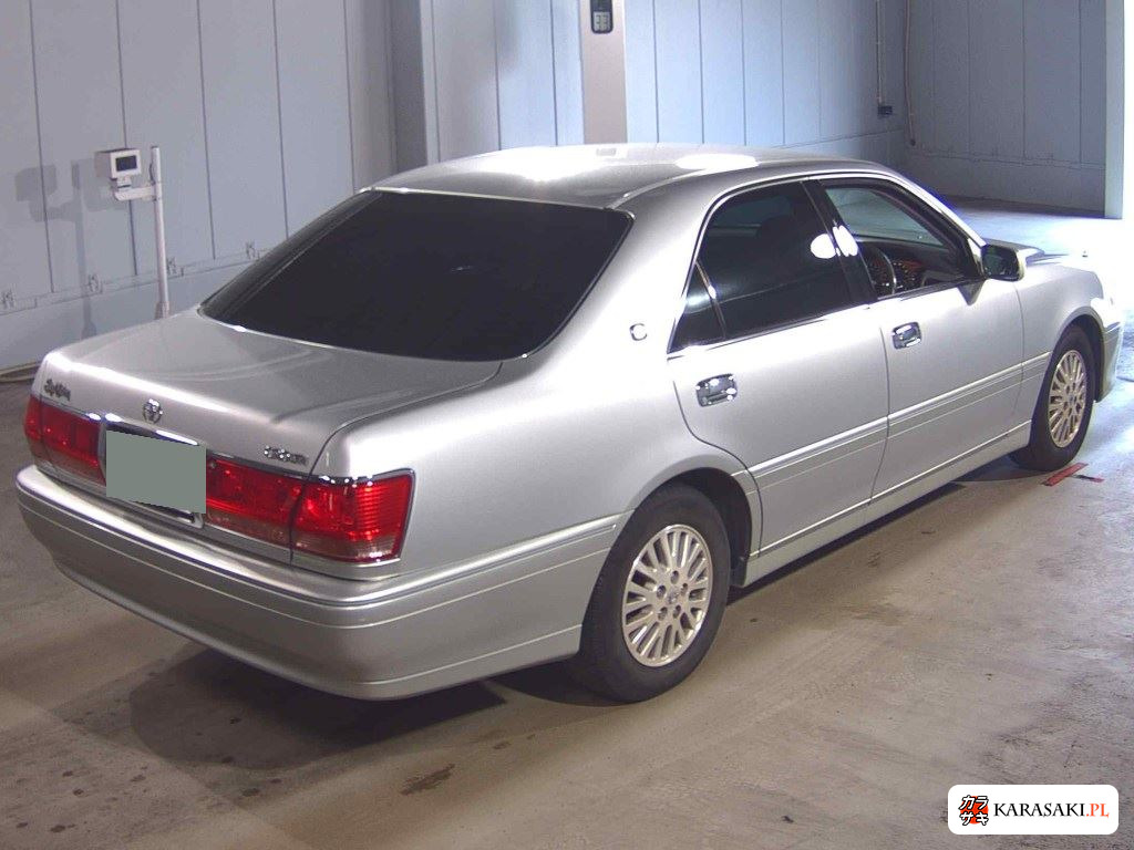 Toyota Crown 2002 z aukcji japońskiej