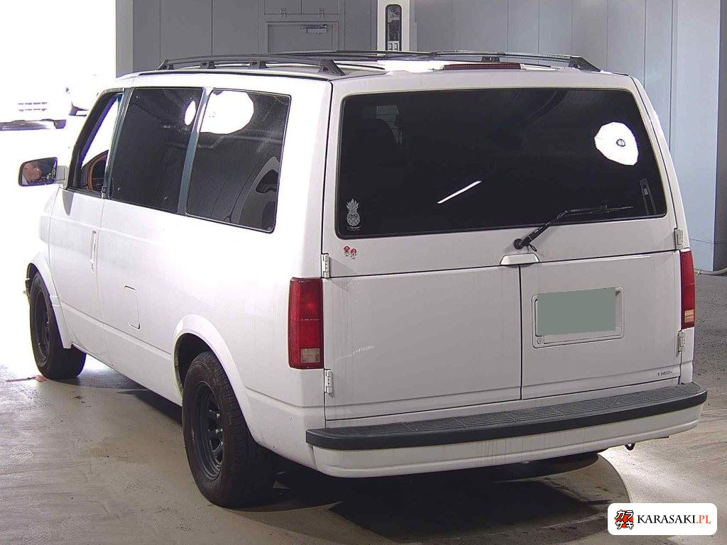 GMC Safari 2000 z aukcji japońskiej