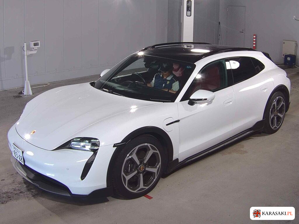 Porsche Taycan 2024 z aukcji japońskiej