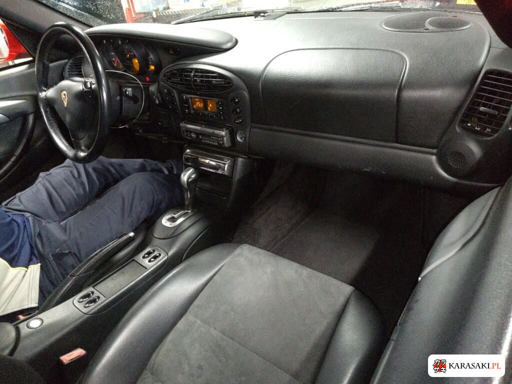 Porsche Boxster 2000 z aukcji japońskiej