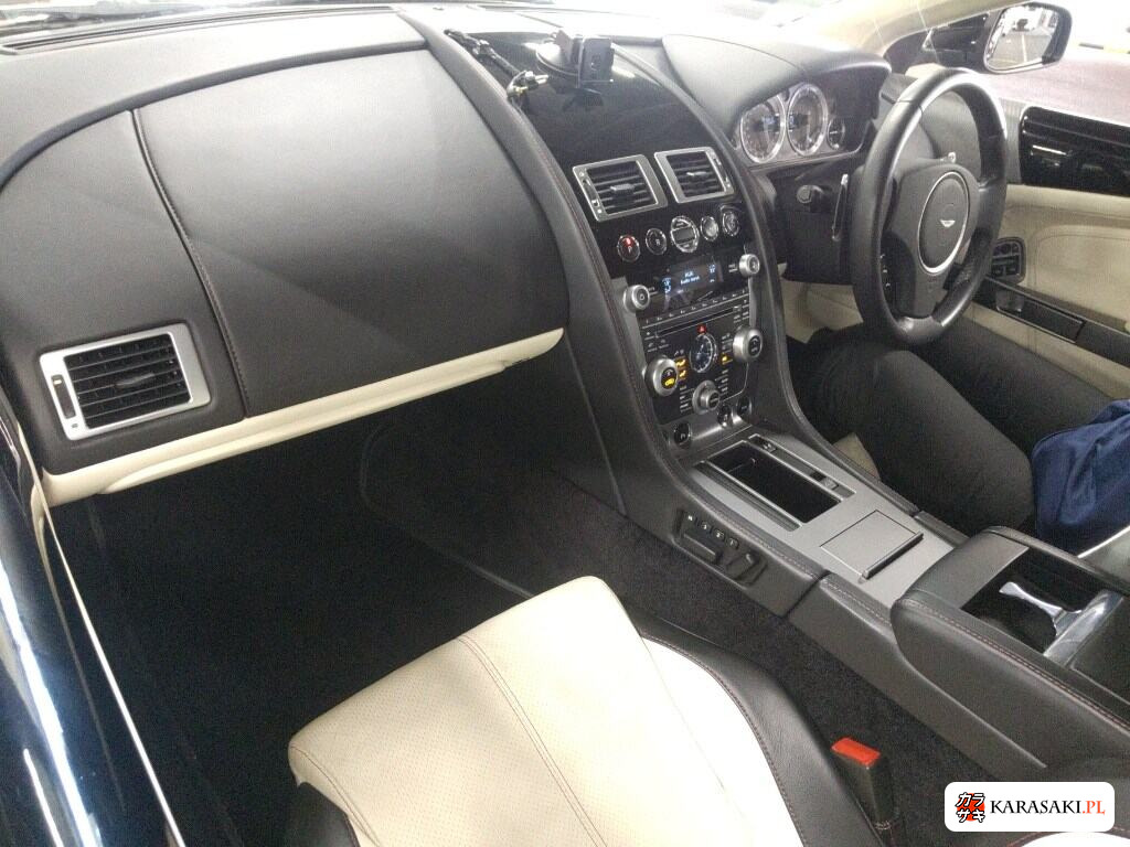 Aston Martin DB9 2011 z aukcji japońskiej