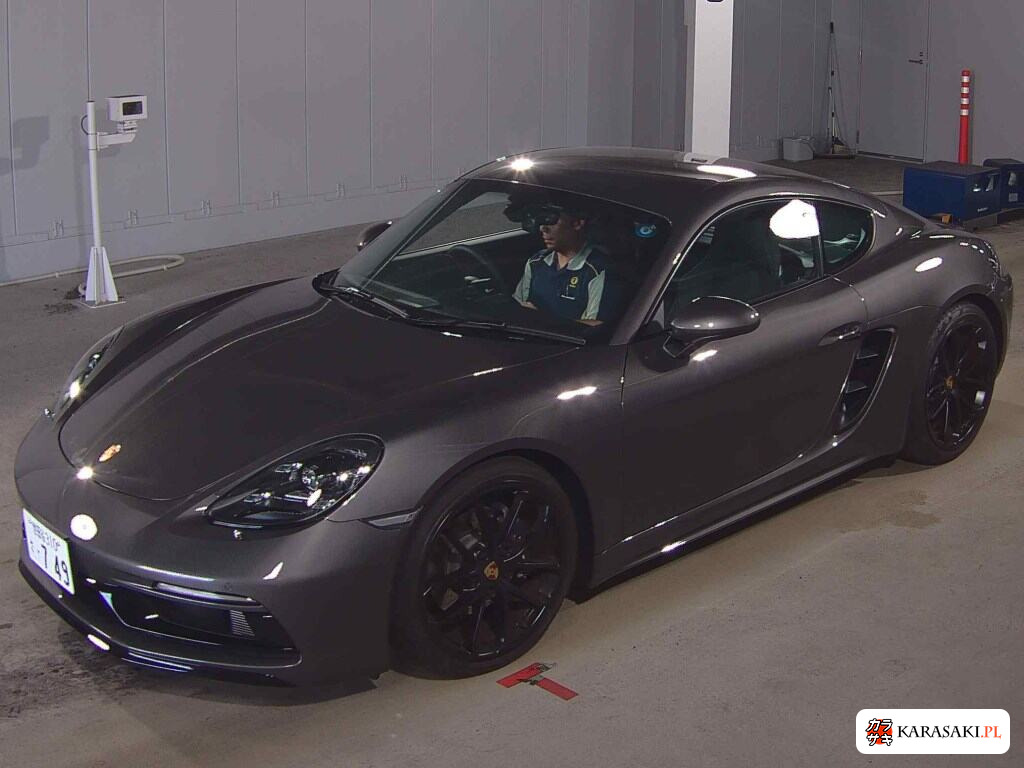 Porsche 718 Cayman 2025 z aukcji japońskiej