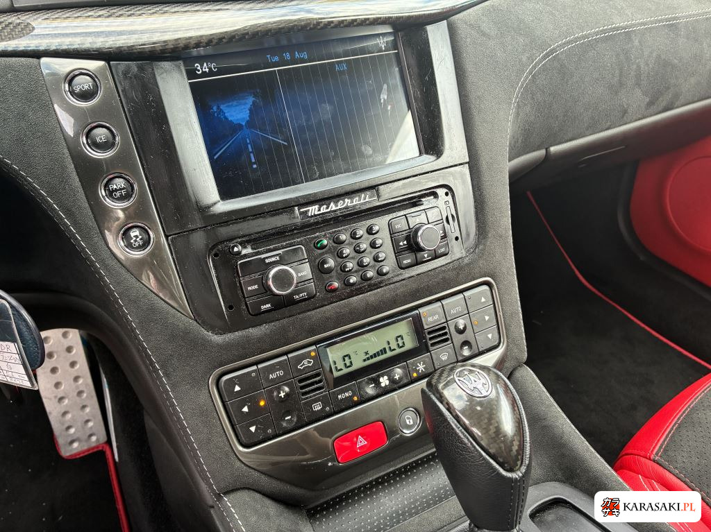 Maserati Granturismo 2016 z aukcji japońskiej