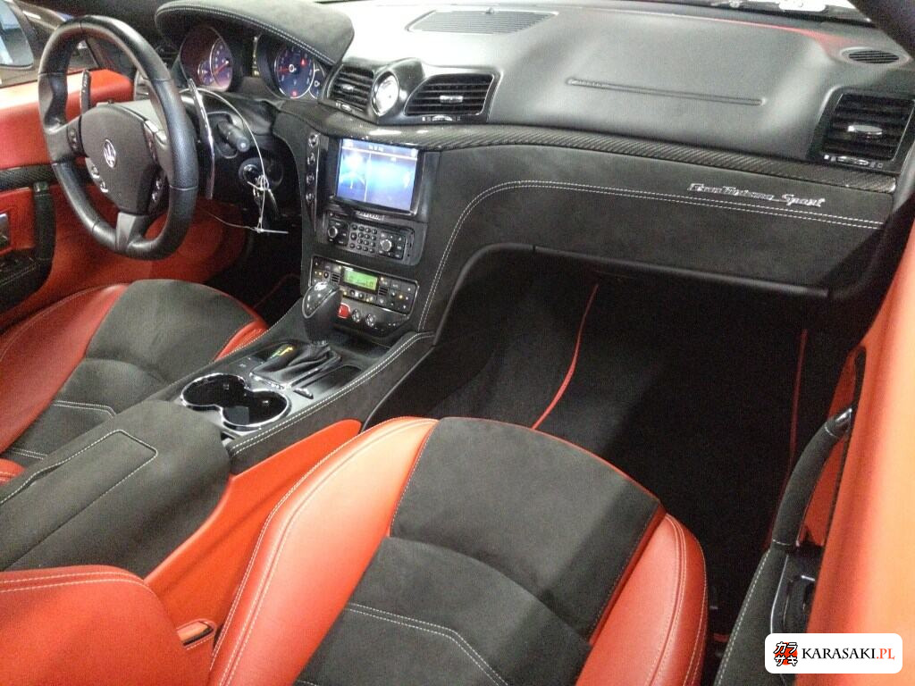 Maserati Granturismo 2016 z aukcji japońskiej
