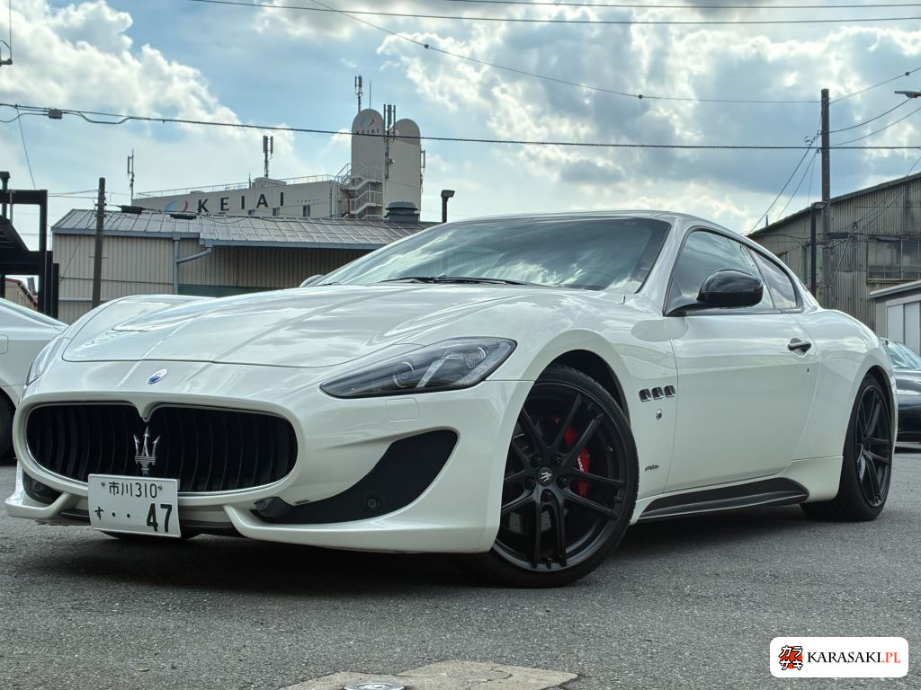 Maserati Granturismo 2016 z aukcji japońskiej