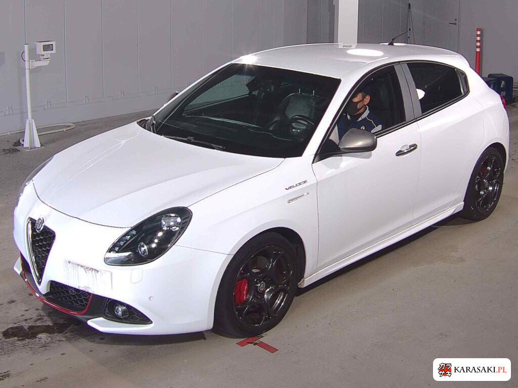 Alfa Romeo Giulietta 2017 z aukcji japońskiej