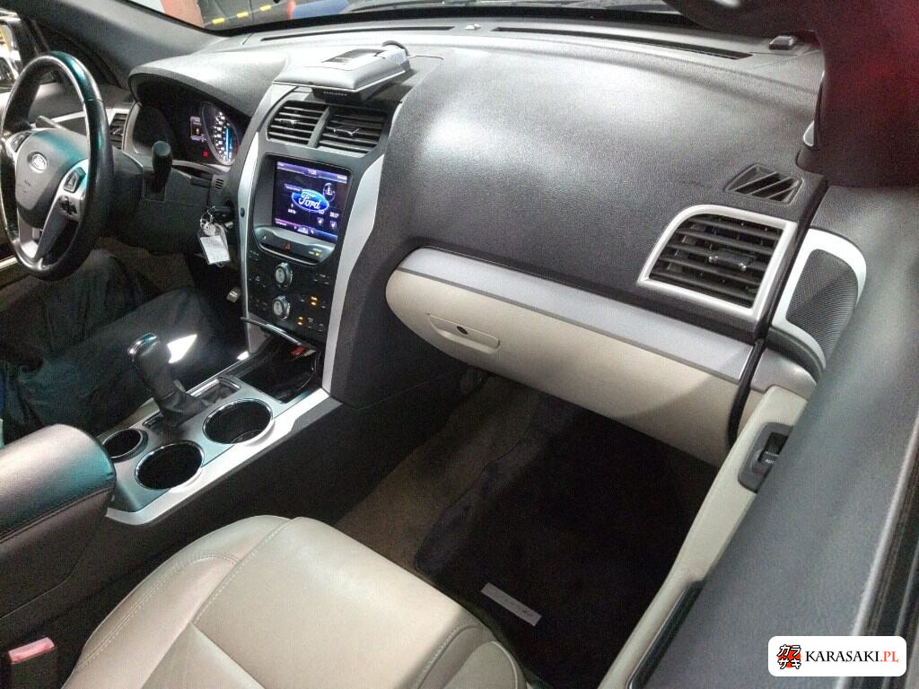 Ford Explorer 2013 z aukcji japońskiej