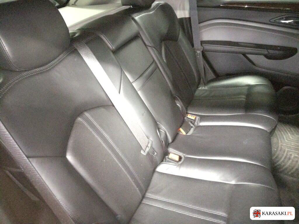 Cadillac SRX Crossover 2011 z aukcji japońskiej