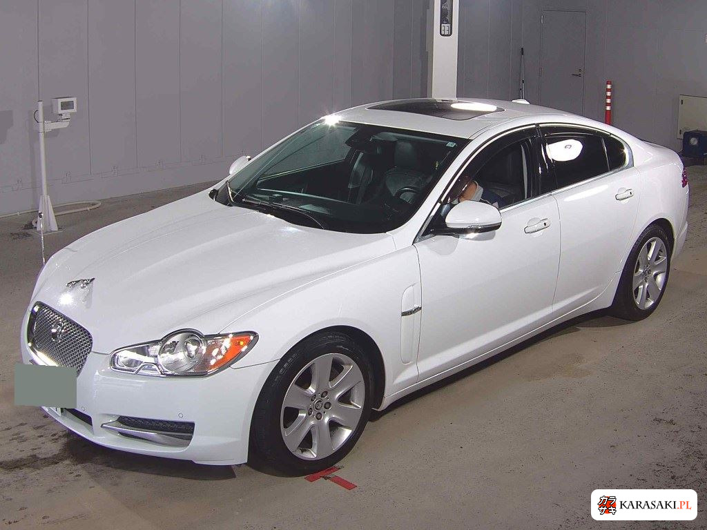 Jaguar XF 2011 z aukcji japońskiej
