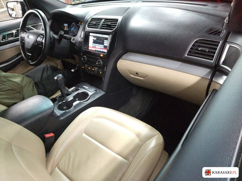Ford Explorer 2016 z aukcji japońskiej