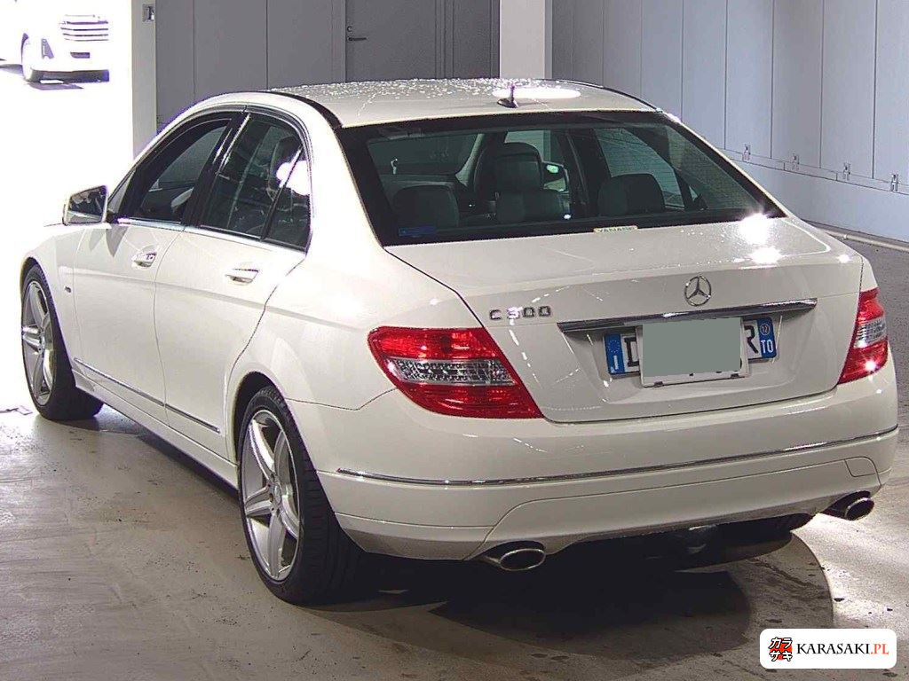 Mercedes-Benz C-Class 2010 z aukcji japońskiej