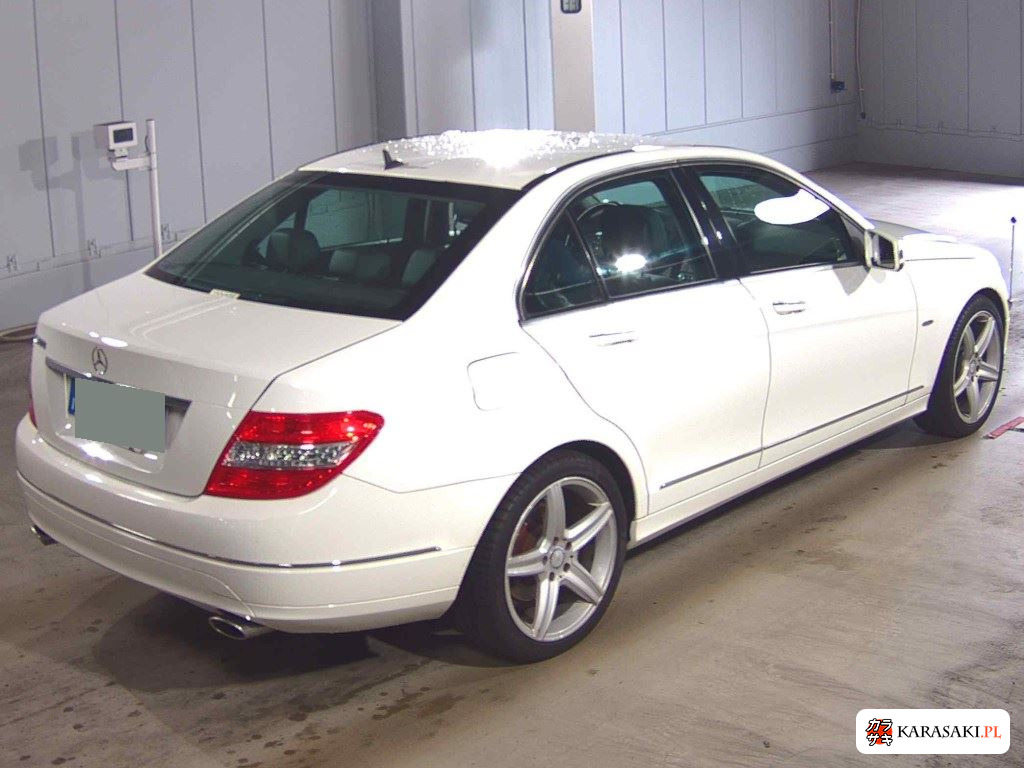 Mercedes-Benz C-Class 2010 z aukcji japońskiej