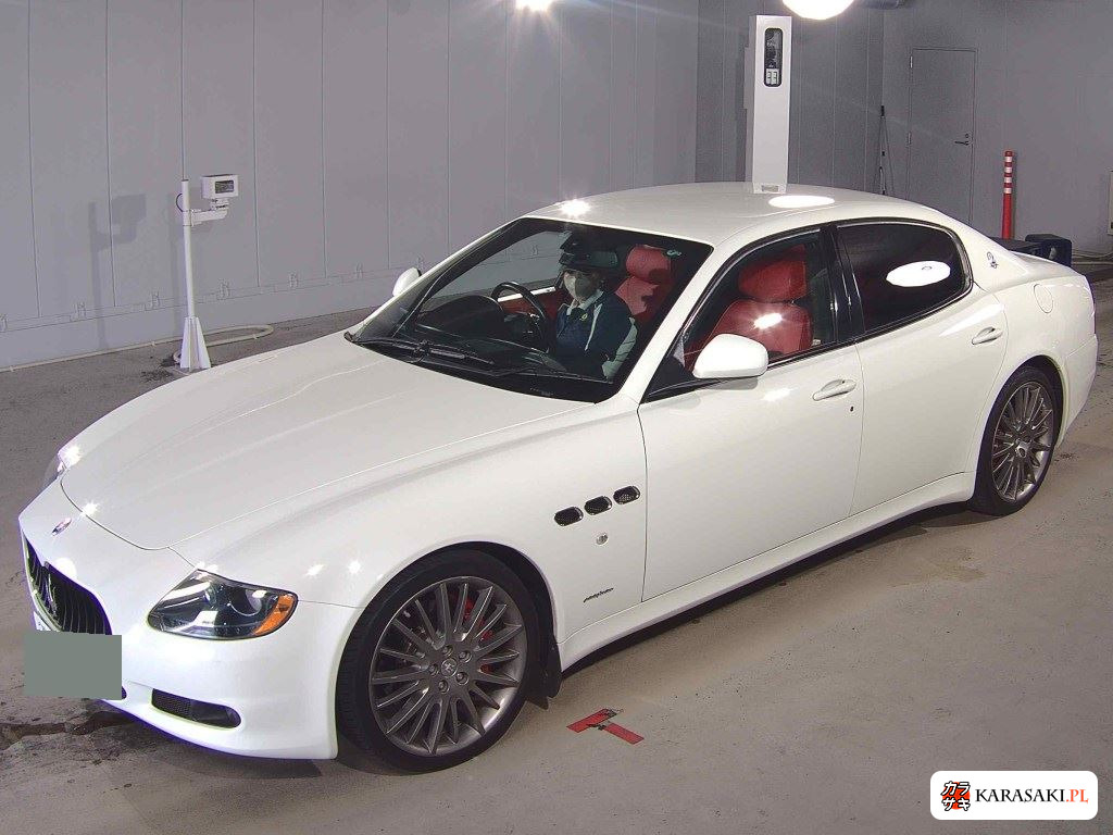 Maserati Quattroporte 2010 z aukcji japońskiej