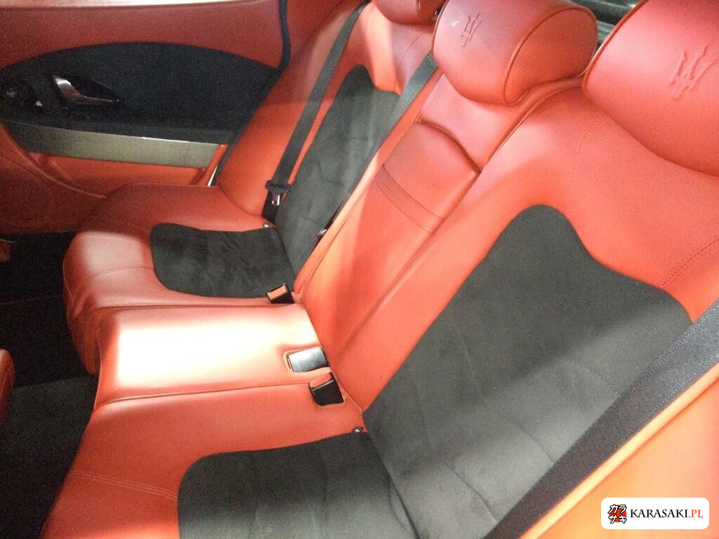 Maserati Quattroporte 2010 z aukcji japońskiej
