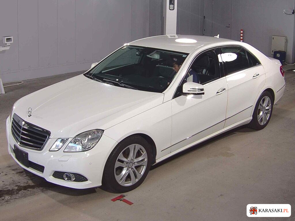 Mercedes-Benz E-Class 2010 z aukcji japońskiej
