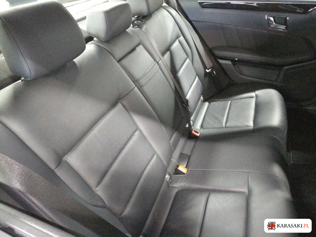 Mercedes-Benz E-Class 2010 z aukcji japońskiej