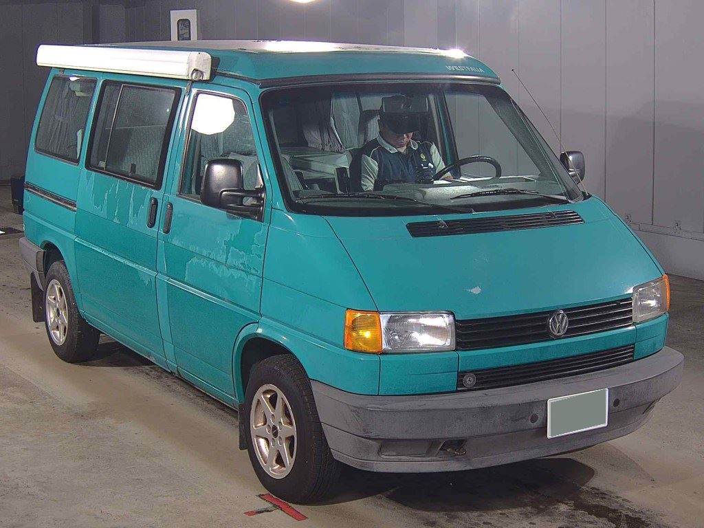 Volkswagen Vanagon 2001 z aukcji japońskiej