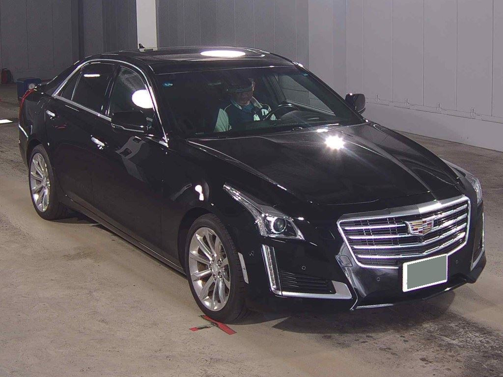 Cadillac CTS 2018 z aukcji japońskiej