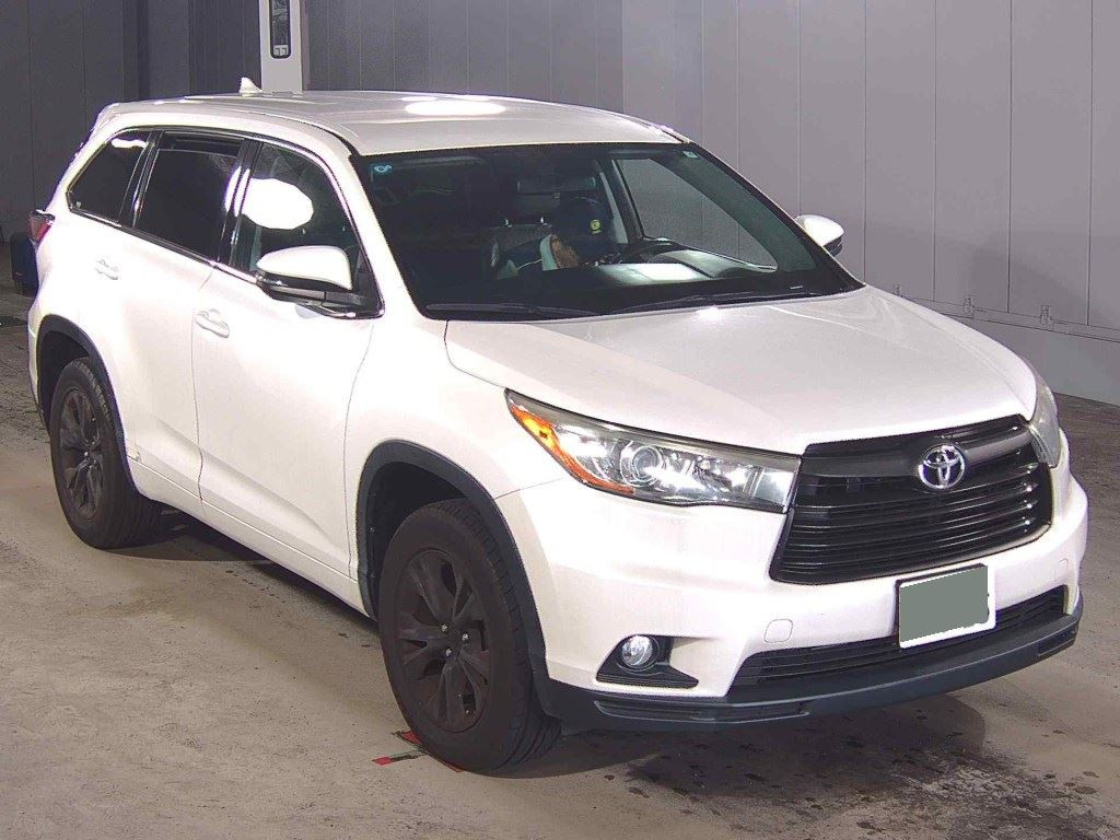 America Toyota Highlander 2015 z aukcji japońskiej
