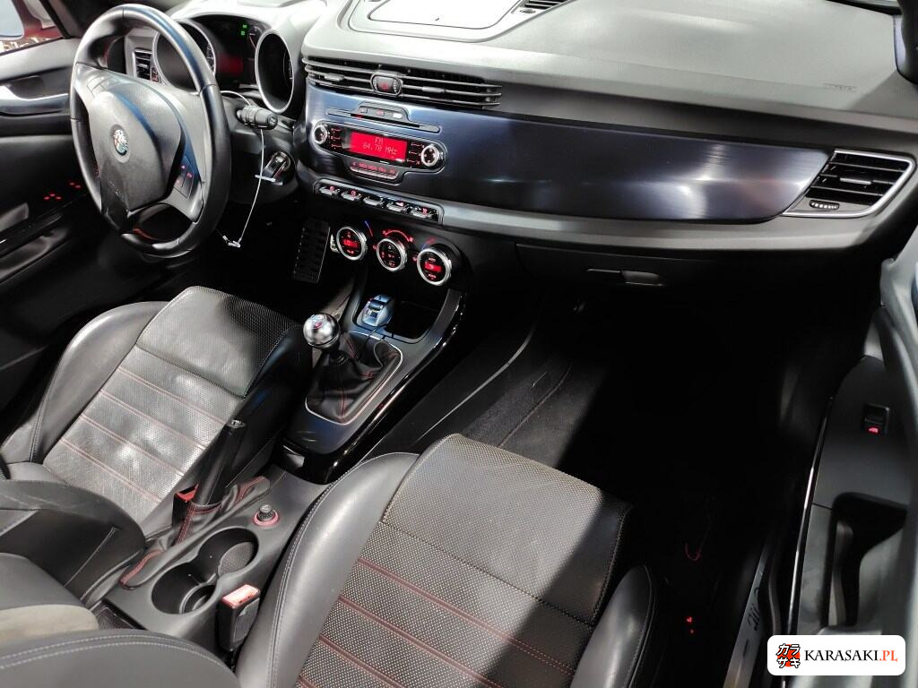 2012 Alfa Romeo Giulietta 5D Quadrifoglio Verde Alfie Stay 5