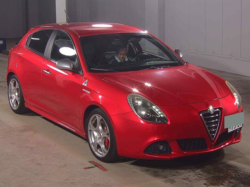 Alfa Romeo Giulietta 2012 z aukcji japońskiej