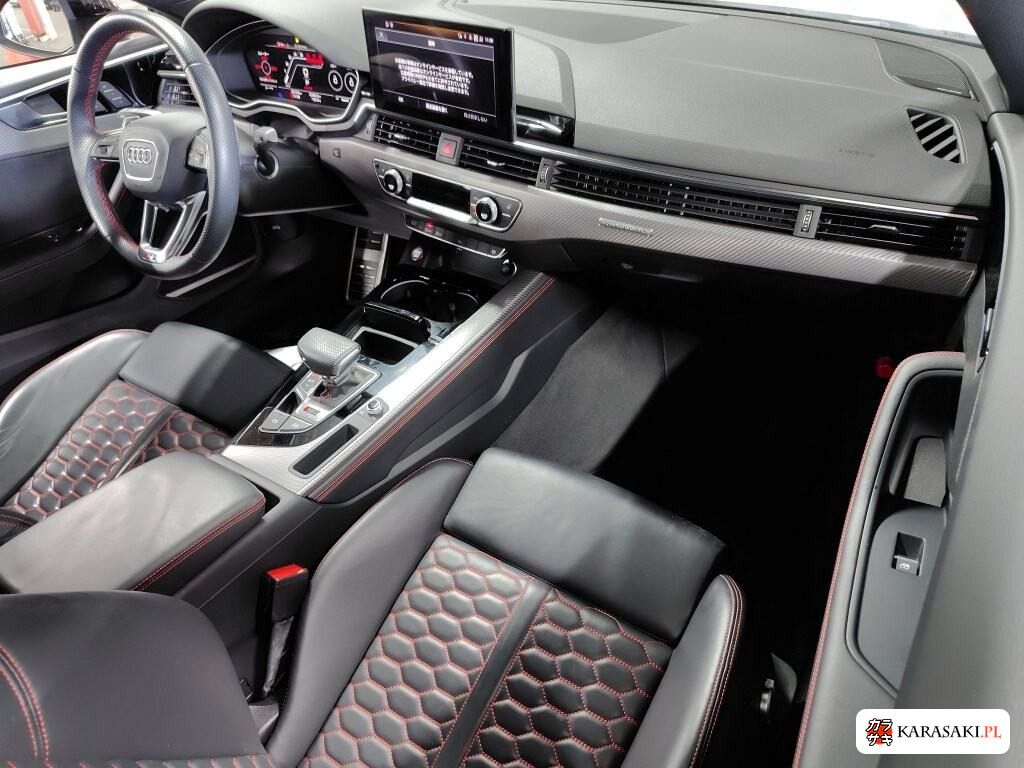 2022 Audi RS5 4WD Base Grade 5
