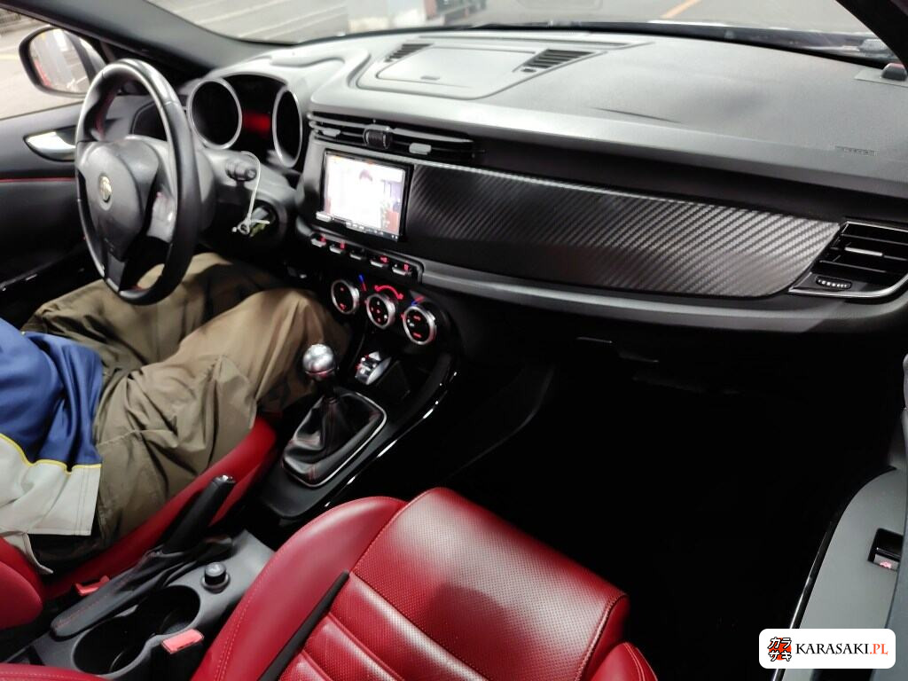 2013 Alfa Romeo Giulietta 5D Quadrifoglio Verde 5