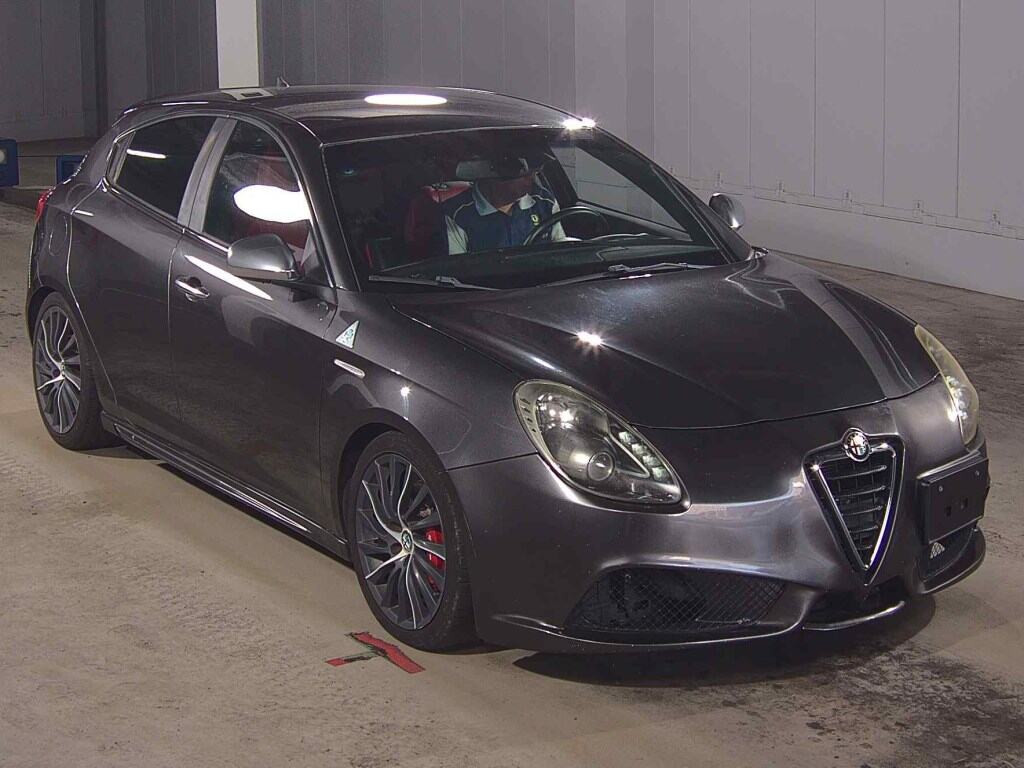 Alfa Romeo Giulietta 2013 z aukcji japońskiej