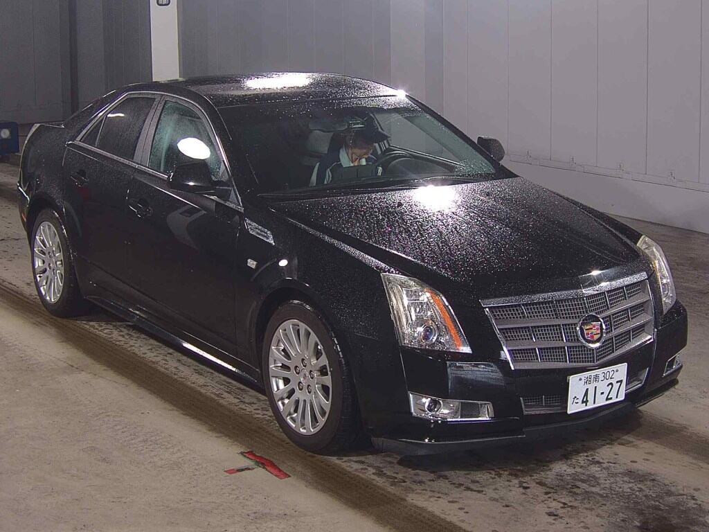 Cadillac CTS 2010 z aukcji japońskiej