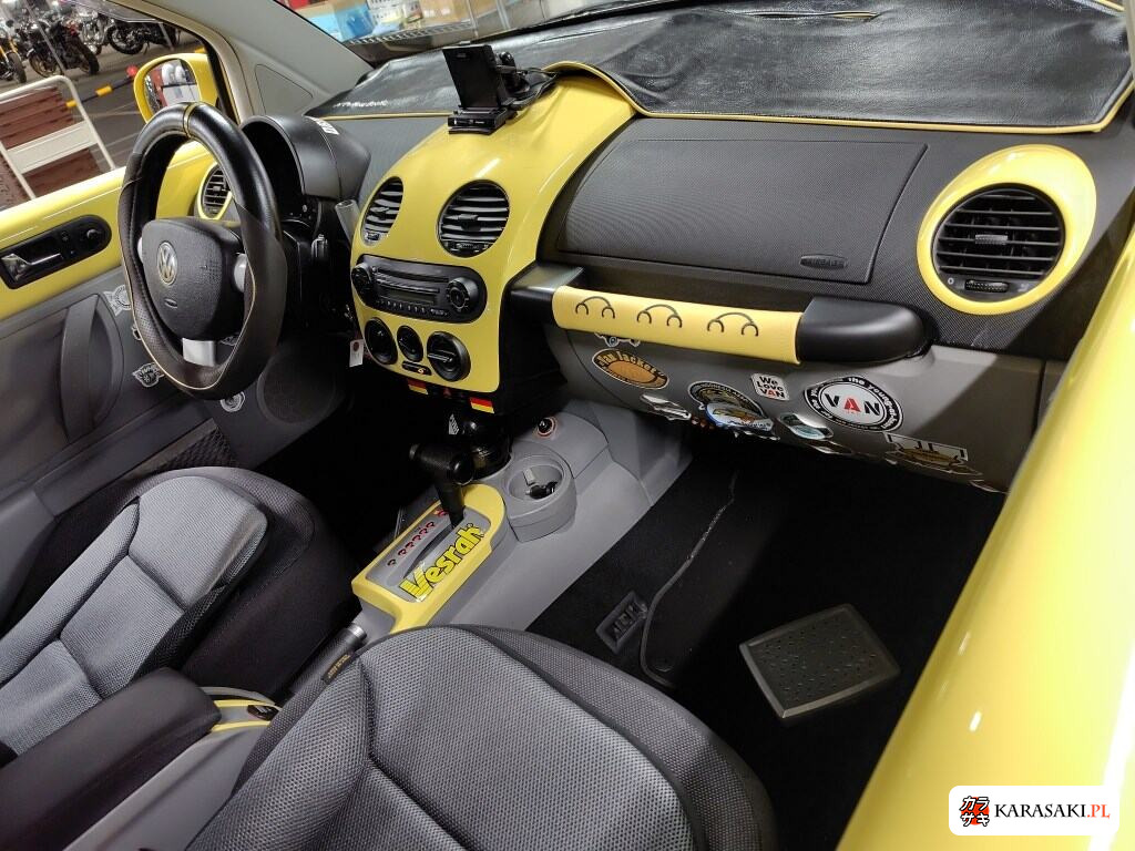 2004 Volkswagen New Beetle Base Grade 5