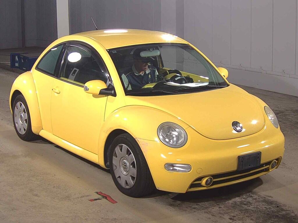 Volkswagen New Beetle 2004 z aukcji japońskiej