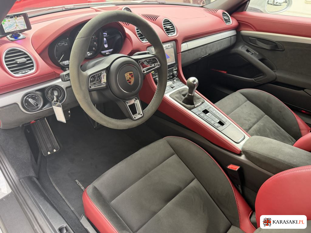 2021 Porsche 718 Spyder 15