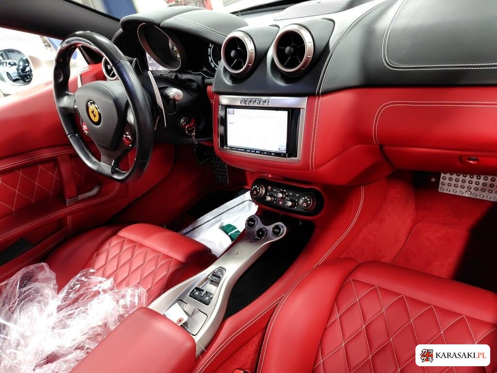 2010 Ferrari California Base Grade 5