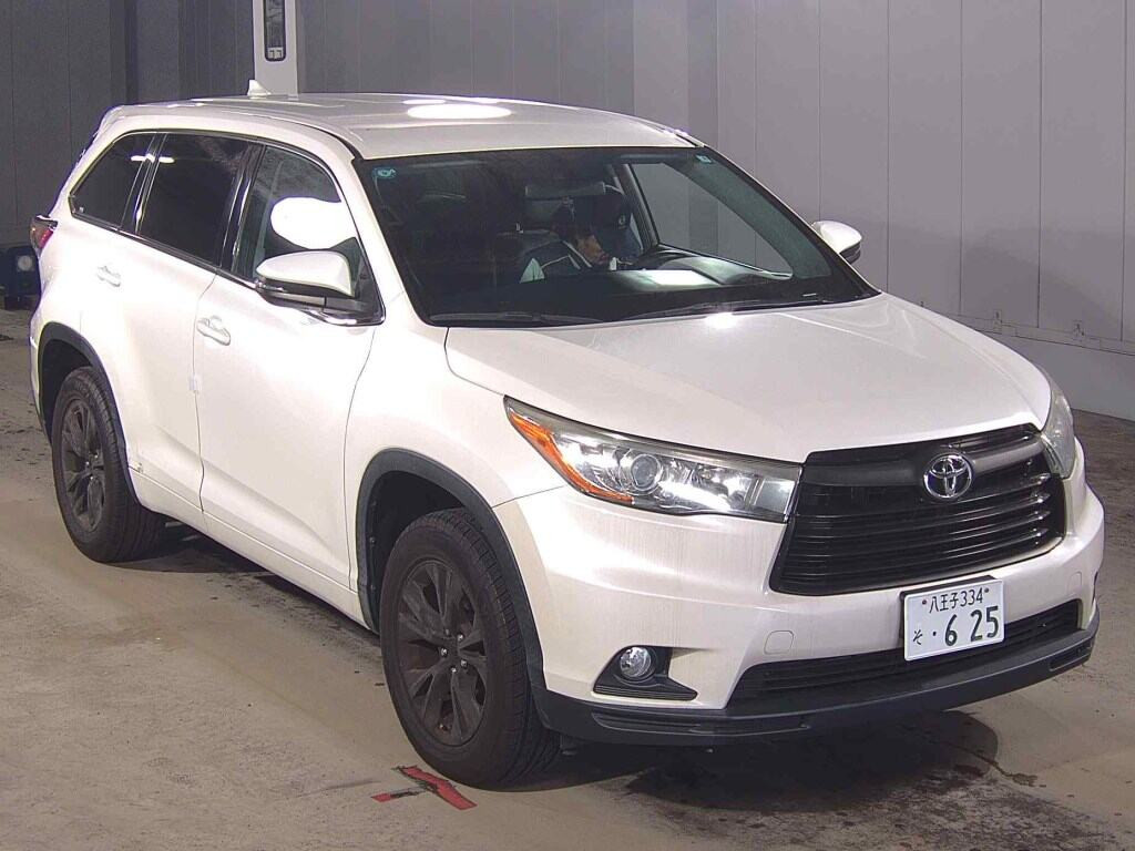 America Toyota Highlander 2015 z aukcji japońskiej