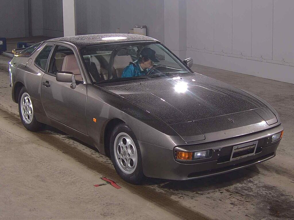 Porsche 944 1983 z aukcji japońskiej