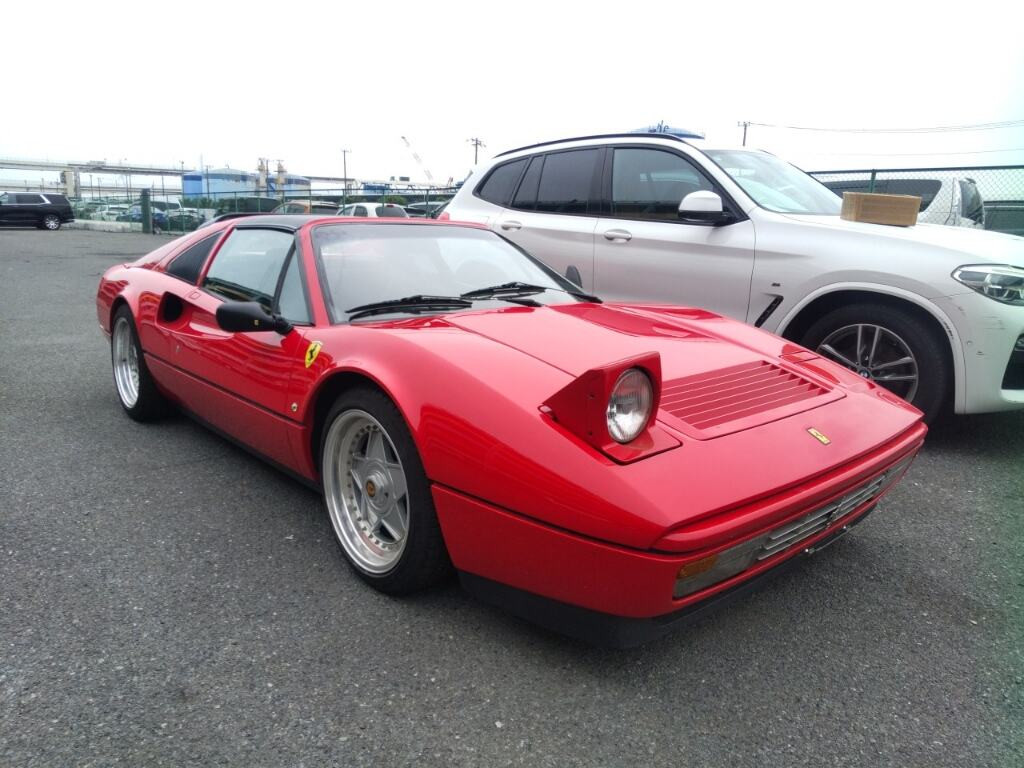Ferrari 328 1987 z aukcji japońskiej