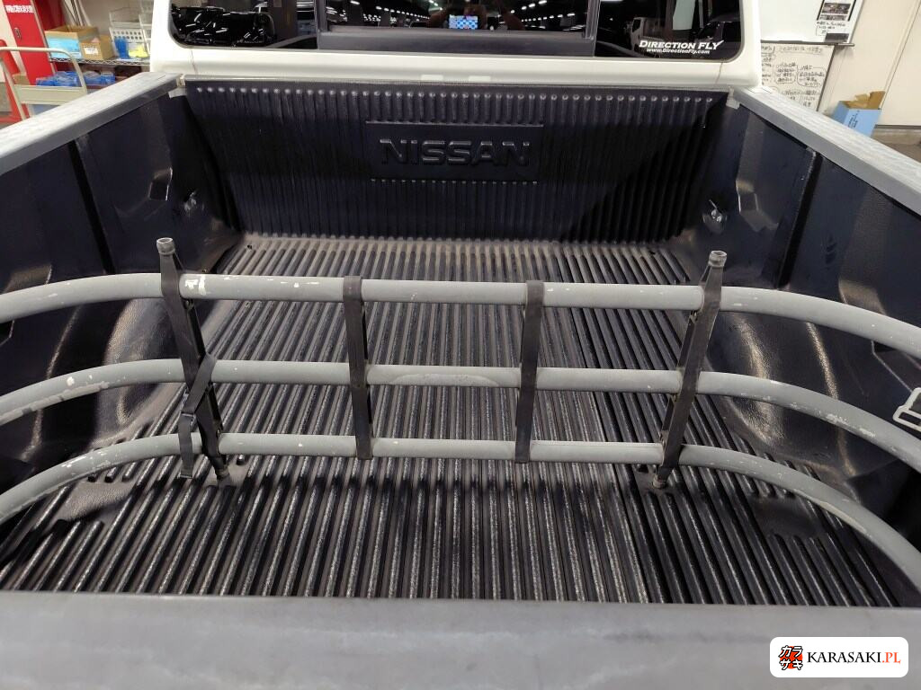 2009 America Nissan Titan 4D 4WD Crew Cab Se 5