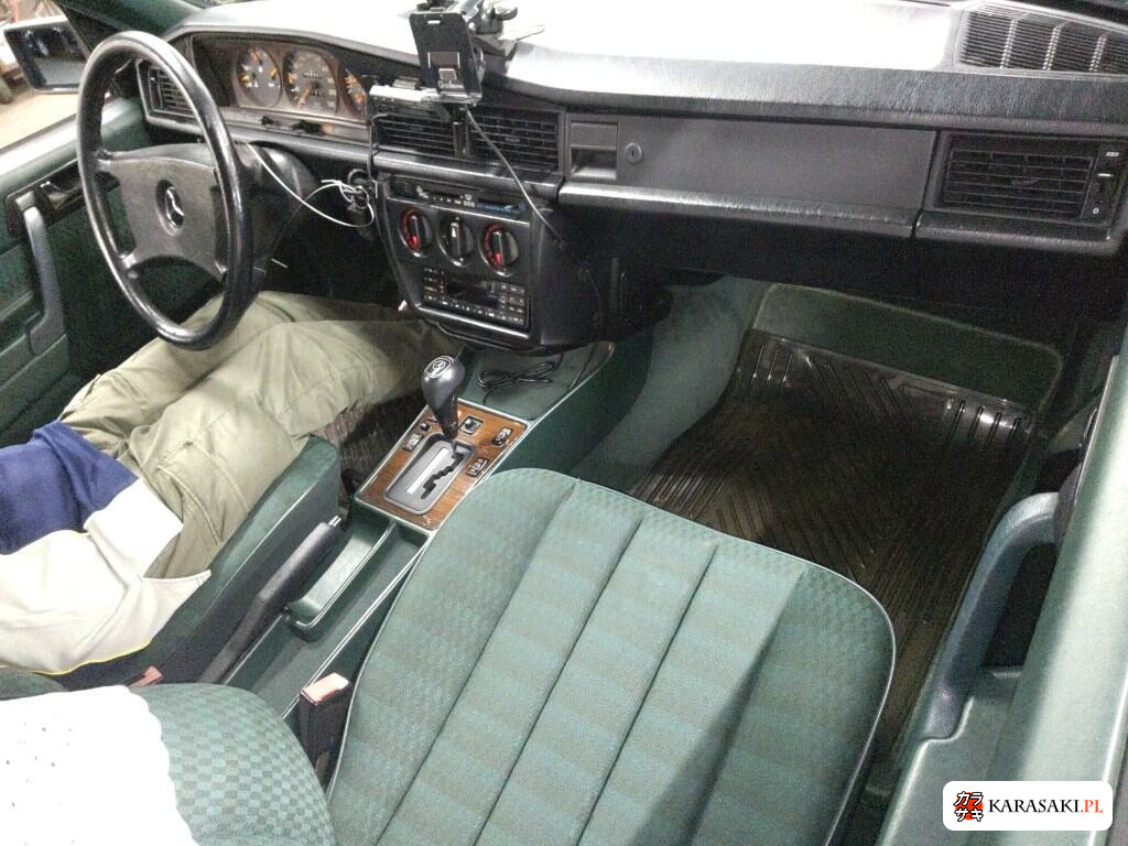 1991 Mercedes-Benz 190 Class 190E 5
