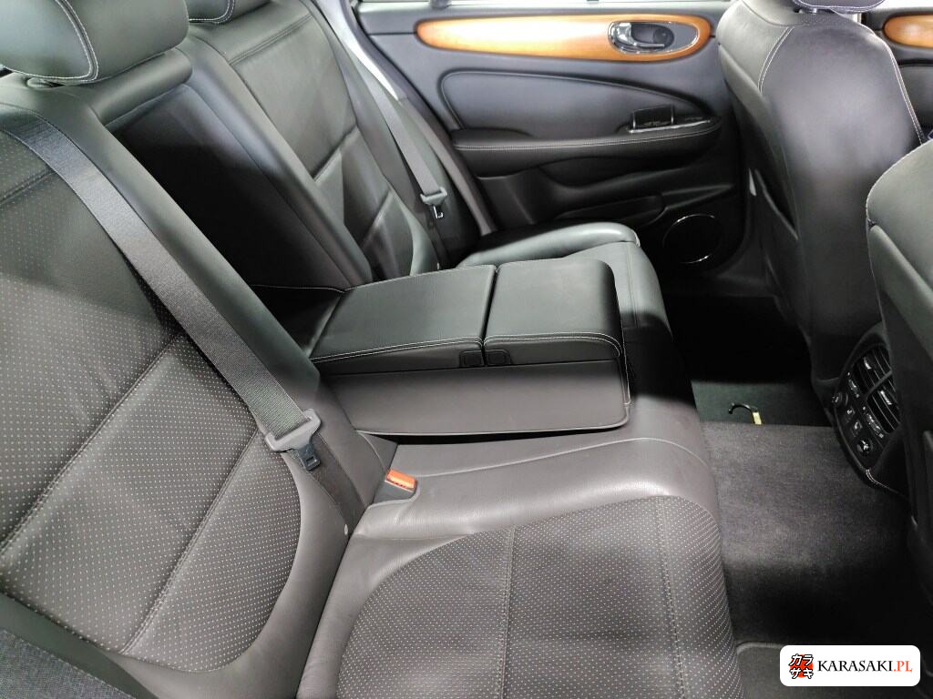 2008 Jaguar XJ 4D XJR 6